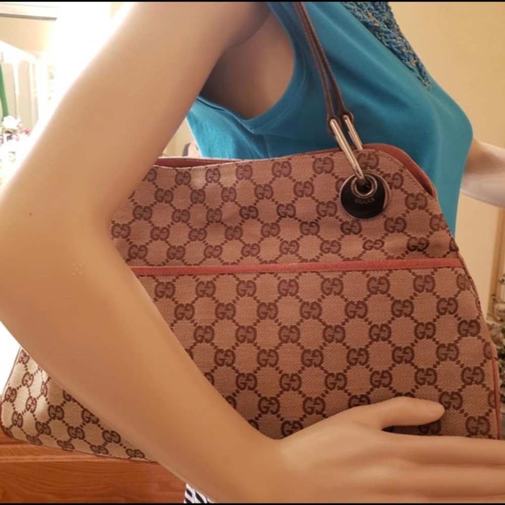 Gucci bag like new